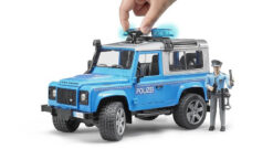 BRUDER 2597 Policajné auto Land Rover s figúrkou