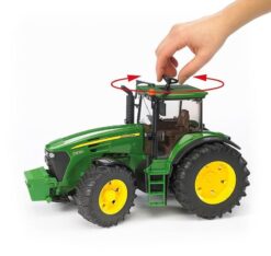 BRUDER 3051 Zelený TRAKTOR JOHN DEERE 7930 s nakladačom