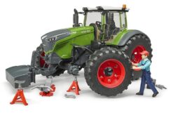 BRUDER 4041 Traktor FENDT 1050 Vario s mechanikom a náradím