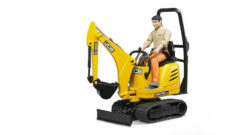 BRUDER 62002 Mikro bager JCB 8010 CTS s figúrkou